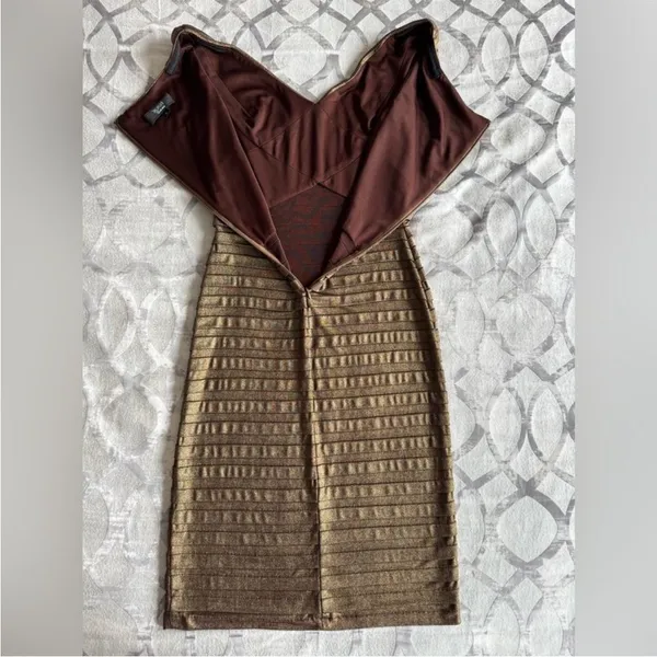 TADASHI SHOJI Metallic Bronze Gold Pleated Formal Cocktail Dress‎ Small - Image 9
