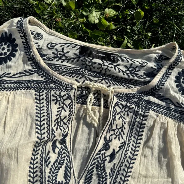 Boho Peasant Top Blue Size 8 - Image 2