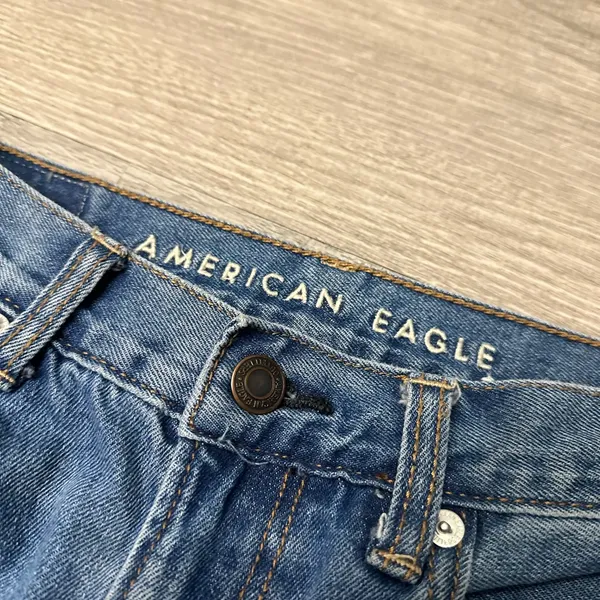 •AMERICAN EAGLE• MOM JEAN - Image 4