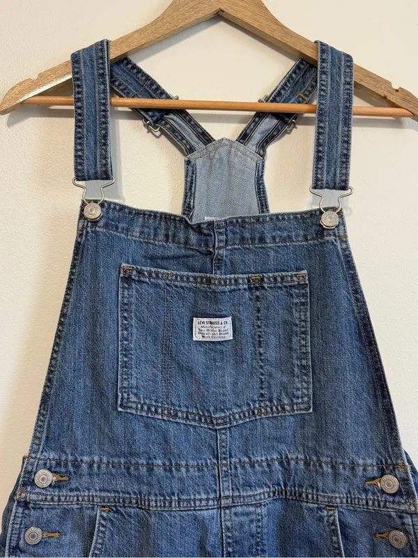 Levi’s Cotton Denim Overalls Shortalls Women’s Size Medium Blue - Image 4