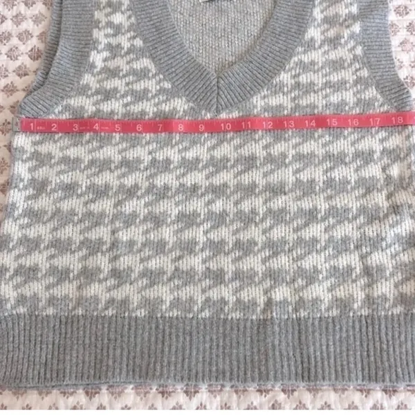 Abercrombie Houndstooth Sweater Vest Gray Preppy Golfcore V Neck Knit Size S - Image 8
