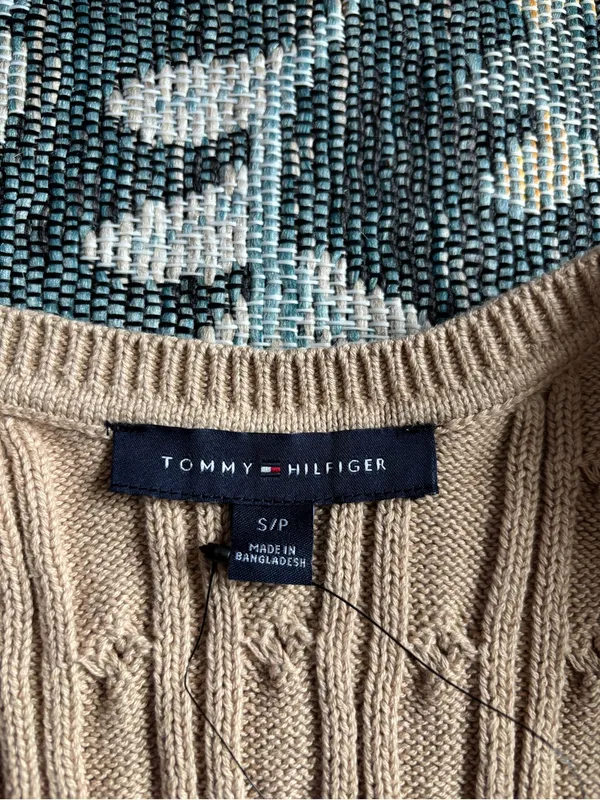 NEW Tommy Hilfiger Beige Cable Knit V-Neck Sweater Tank Size Small - Image 8