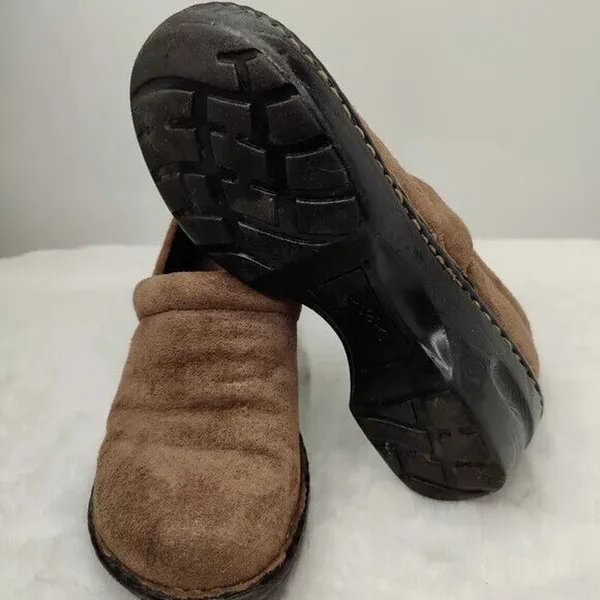 Brown suede B.0.C clogs s 7.5 - Image 5