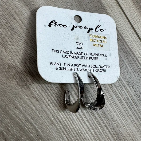 Free people semi hoop faceted earrings silver tone - Image 3