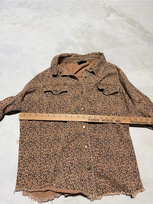 Heyson Leopard Print Button - Image 4
