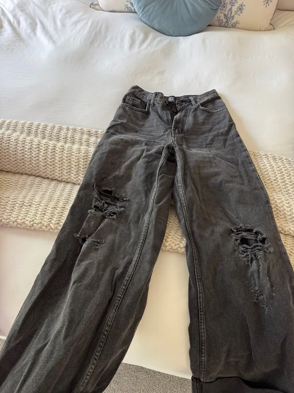 BDG Black Skater Baggy Jeans - Image 4
