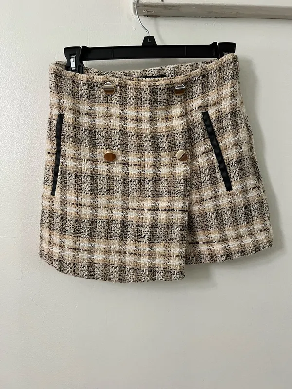 ZARA Brown Plaid Mini Skort - Button Detail - Image 4