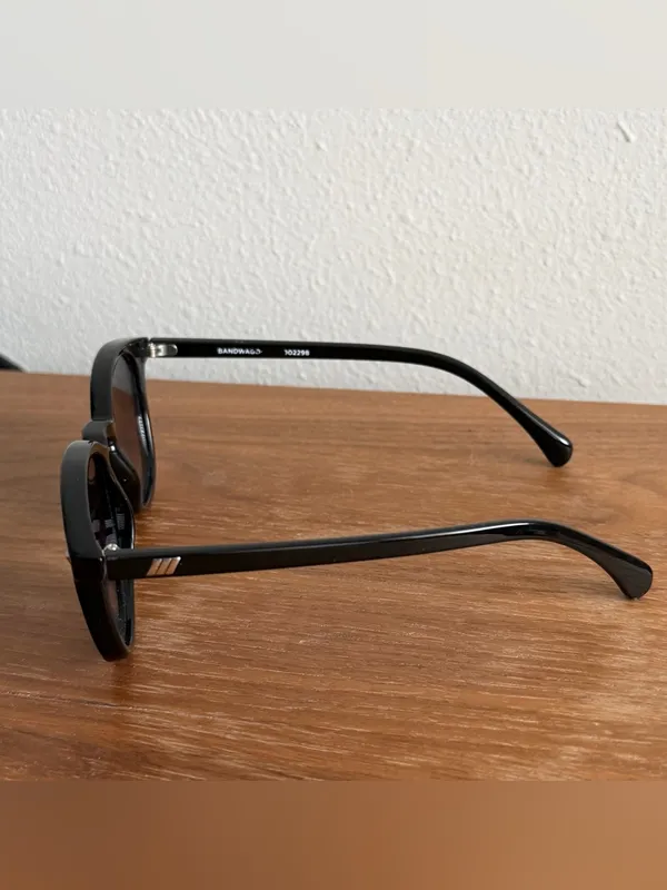 Le Specs Black Bandwagon Sunglasses - Image 4