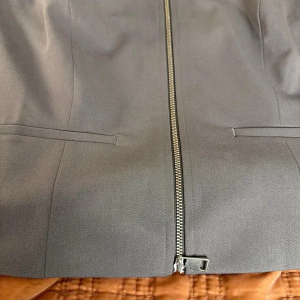 Abercrombie & fitch taupe zippered vest large - Image 4