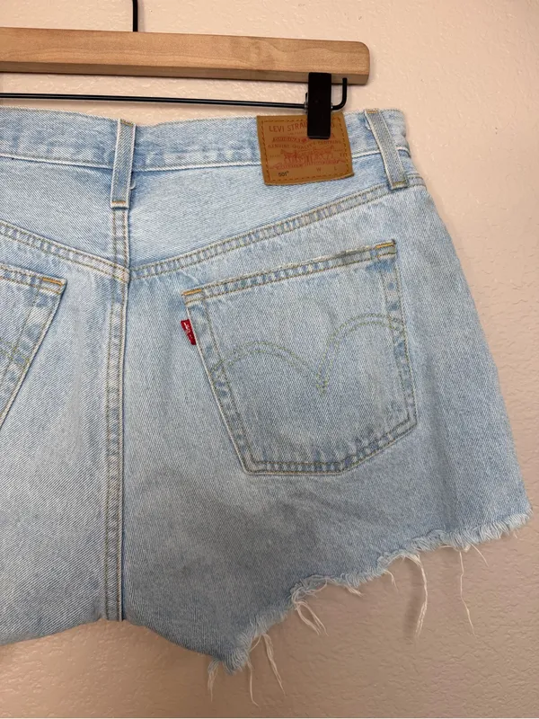 Levi’s 501 Original Denim Jean Shorts size 31 in Luxor Light Blue $75 - Image 10