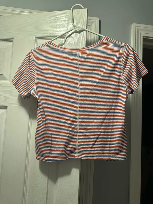 Abercrombie and fitch top - Image 2