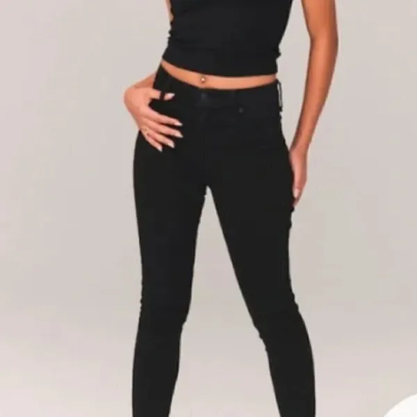 Abercrombie &‎ Fitch High Rise Jean Legging - Image 3