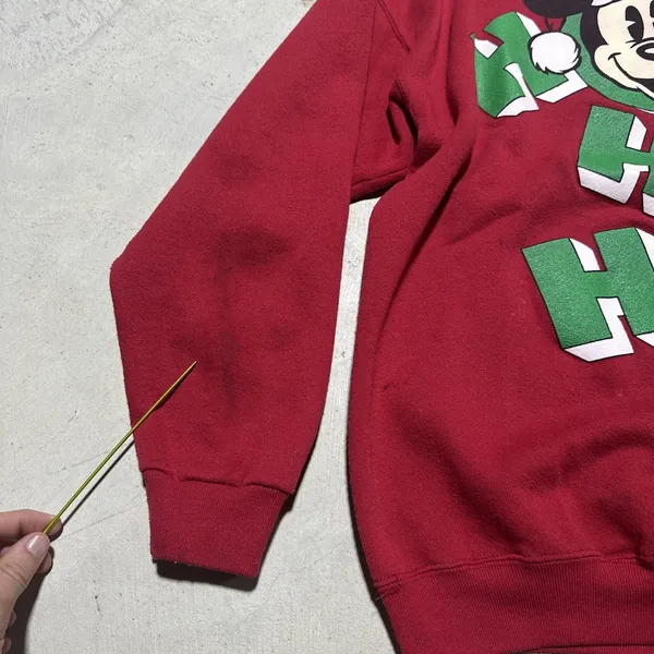 Vintage Mickey & Co Christmas Sweatshirt SZ XL Red Graphic Walt Disney Mouse - Image 6