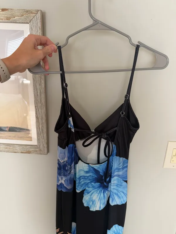 women’s black and blue maxi dress - Image 4