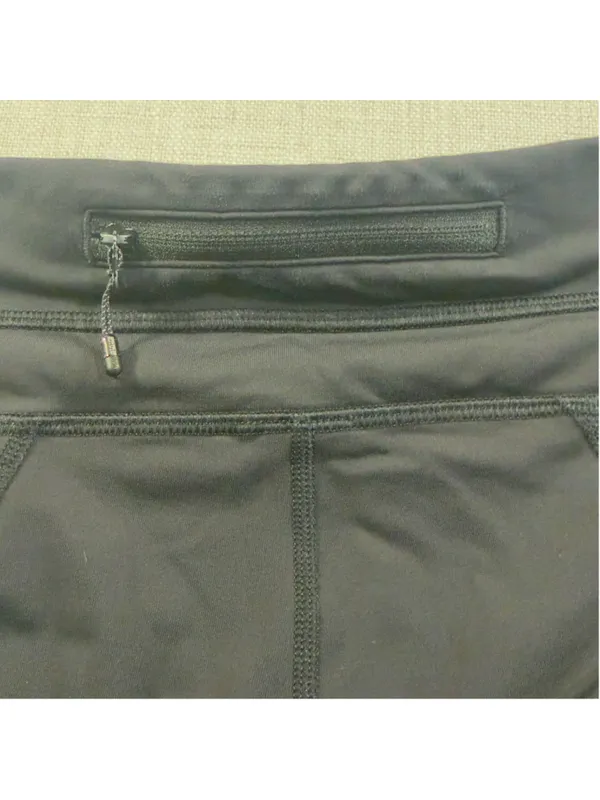 lululemon Women’s 4 Black Cropped Leggings 23” Inseam READ - Image 5