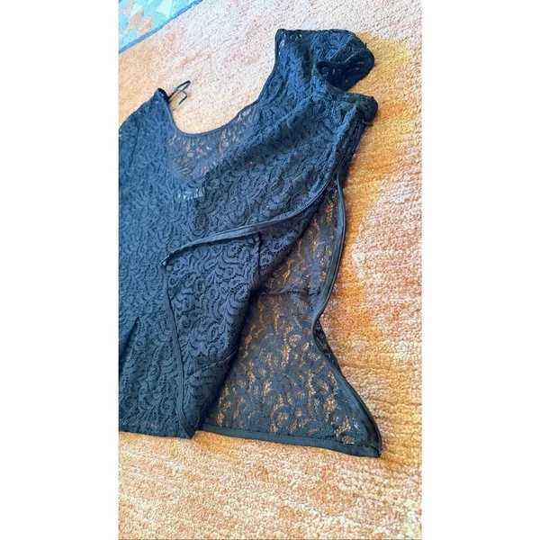 Hinge Black Lace Top Bow Back Size L Stretch - Image 8