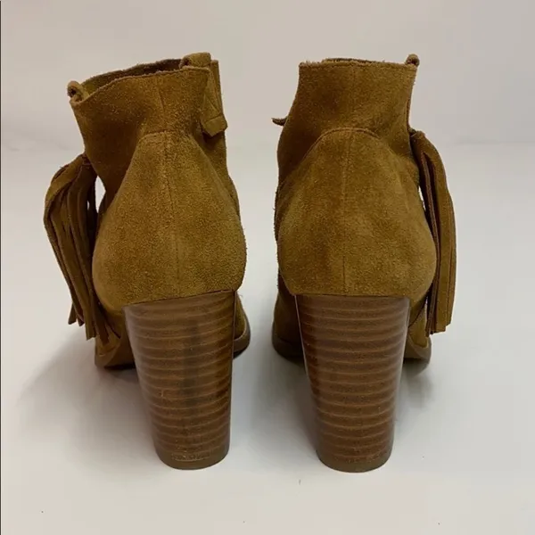 Crown Vintage Raffa Brown suede Tassel Booties A5‎ - Image 3