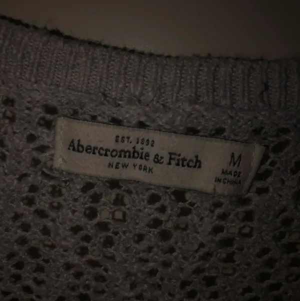 Abercrombie Grey Knit Sweater - Image 5