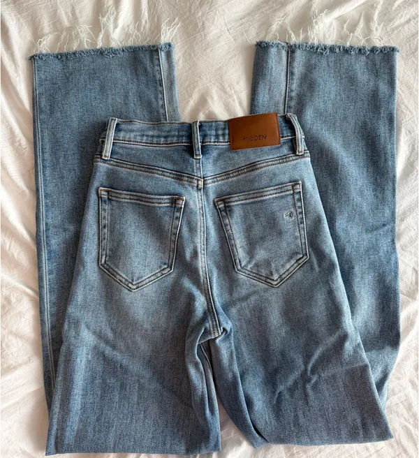 Hidden Jeans - Image 3