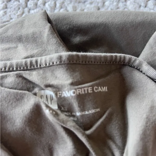 Gap Women's Olive Green Spaghetti Strap Top - Image 2
