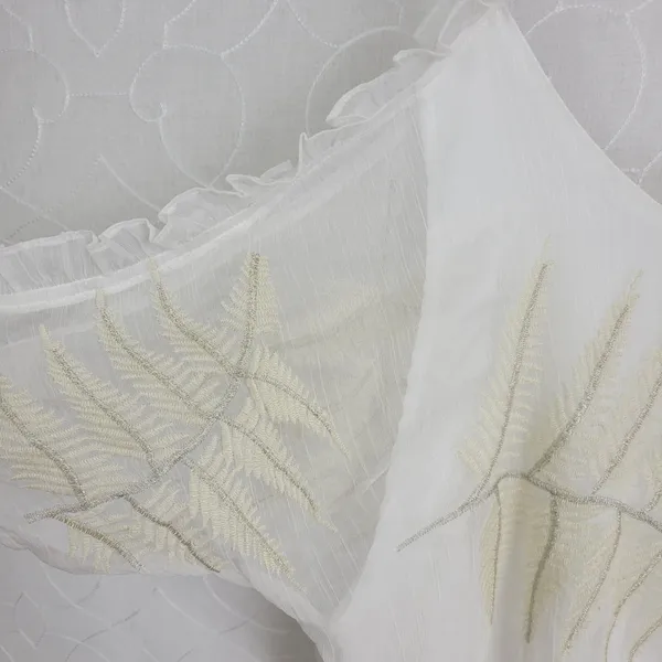 Gimmicks Womens Blouse Size Medium Cream/White Floral Sheer Sleeveless V-Neck - Image 2