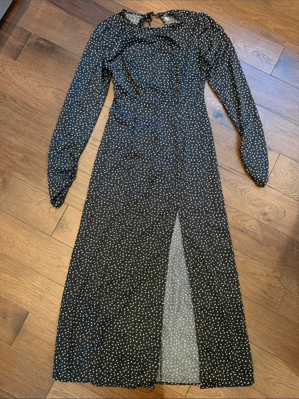 Urban Outfitters Angela Satin Maxi Dress Size Small - C61-009 - Image 2