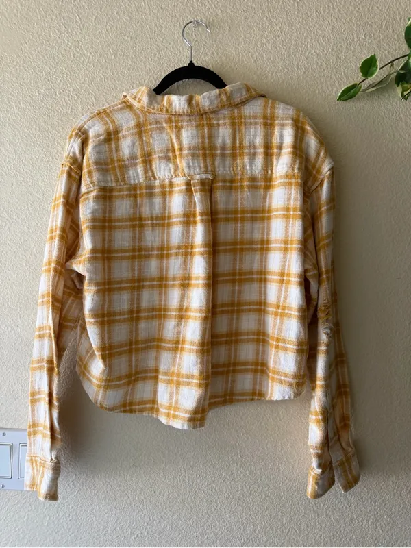 NWT American Eagle Outfitters Mustard Plaid Button-Down Shirt - Image 3
