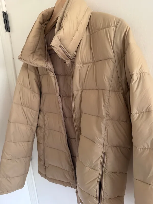 Abercrombie Lightweight Packable Puffer - Image 4