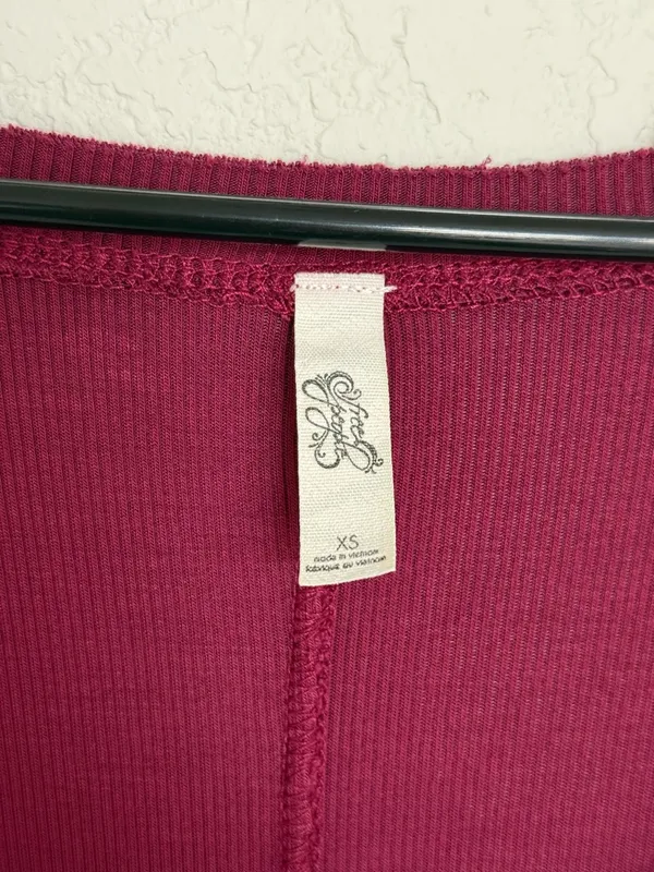Free People Burgundy Soft Ribbed Long Sleeve Shirt Boho‎ Whimsy A-line XS - Image 4