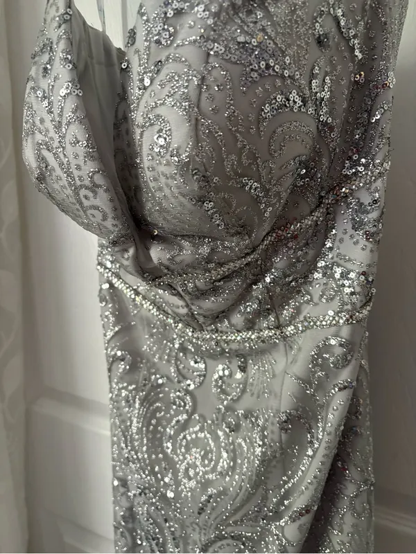 Camille La Vie sequined Glitter Rhinestone mini homecoming dress women sz 4 - Image 13