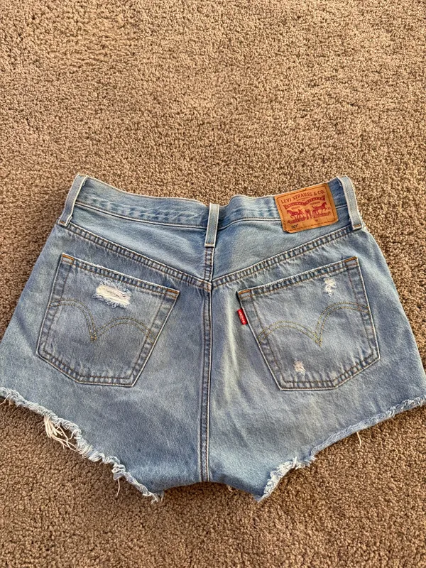 Levi’s 501 Shorts - Image 2