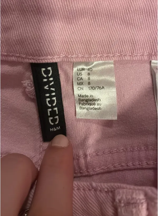H&M High-Waisted Pink Jeans - Image 3
