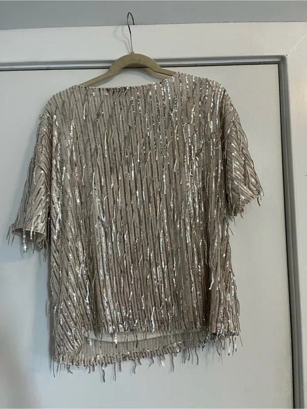 Cable & Gauge Cream champagne Sequin fringe Short Sleeve Top shiny mirror - Image 4