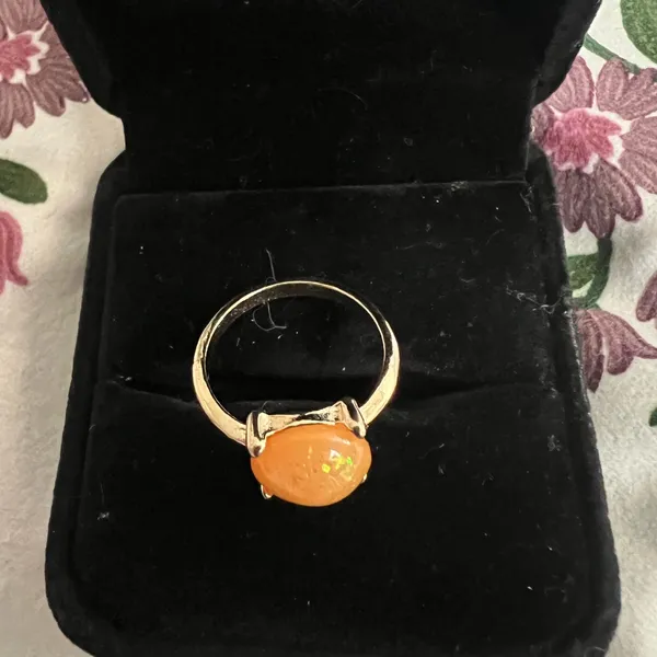 Golden Faux Gemstone Statement Ring Size 6 Orange - Image 2