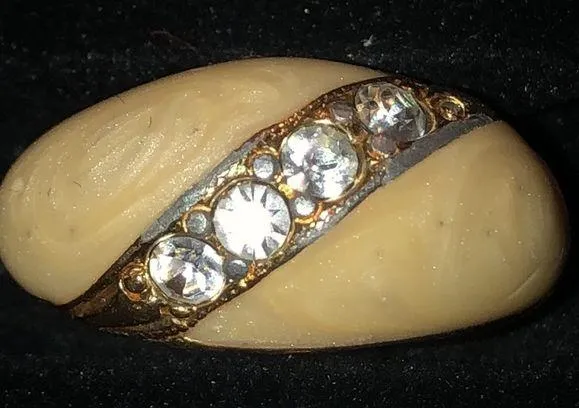 Size 6 Vintage Gold Tone & Shimmer Enamel CZ Rhinestone Dome Fashion Ring - Image 2