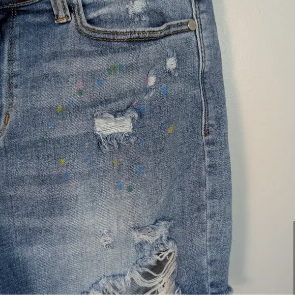 Judy Blue - Paint Spatter Distressed Jean Shorts - Light Blue - Image 7