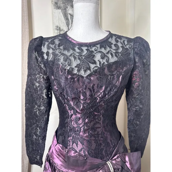 VTG 80s Whimsigoth High-Low Prom Dress Metallic Purple Taffeta Black Lace-Bow S - Image 3