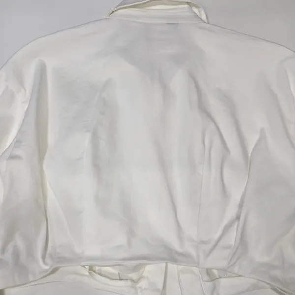 OW Collection Bella Crop Shirt in White Size M - Image 9