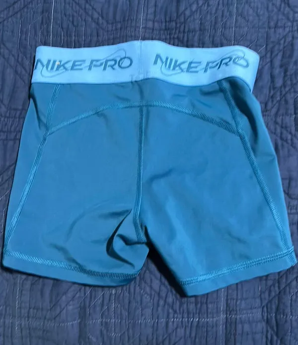 Nike Pros  - Image 2