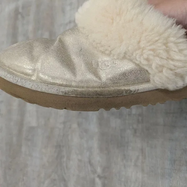 Ugg Gold Metallic Slippers Size 38 - Image 7
