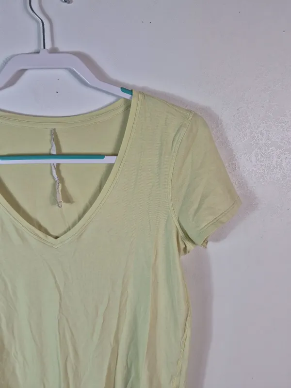 Lululemon 6 Love V Tee - Image 2