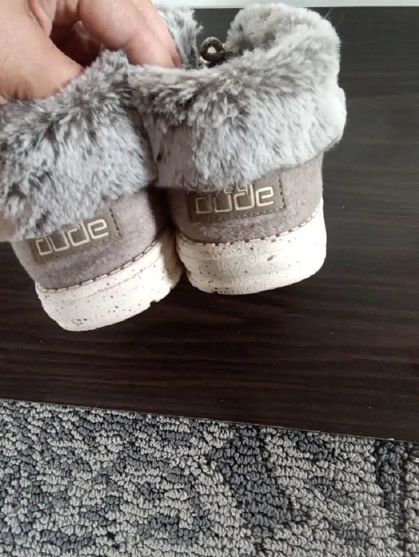 Hey Dude Women's Britt Sneaker Gray Faux Fur Trim Lace Up Comfort Size 8 - Image 5