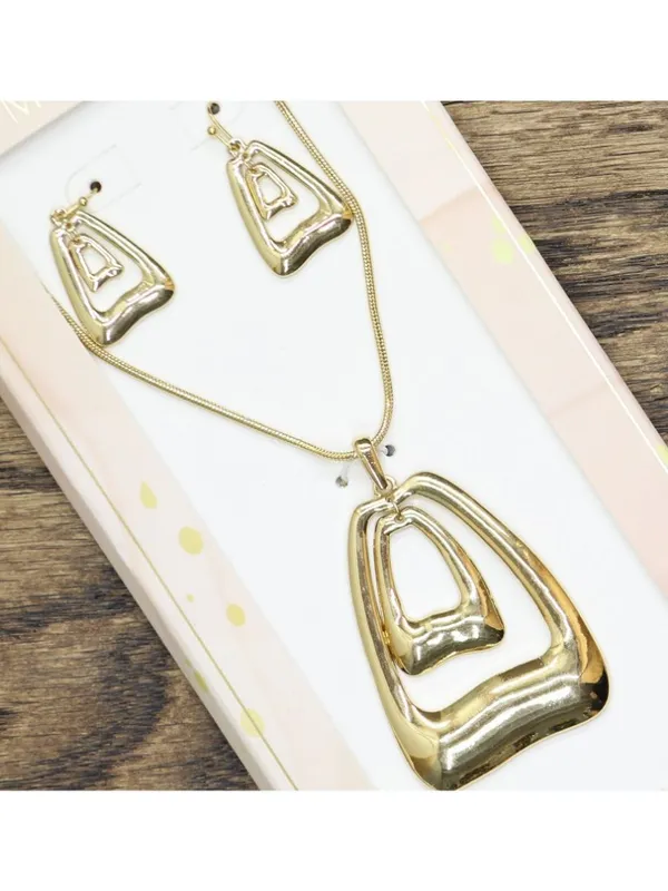 NWT Catherine Malandrino Pendant Necklace & Earring Set Gold Yellow 30" - Image 2