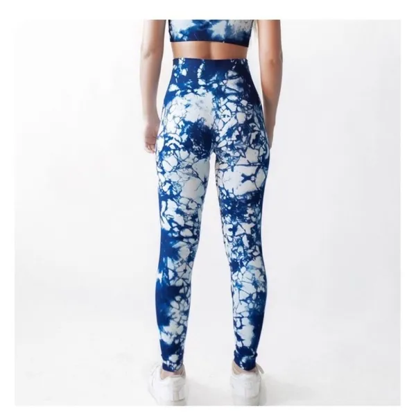 SET ACTIVE blue crush tie dye leggings NEW! - Image 5