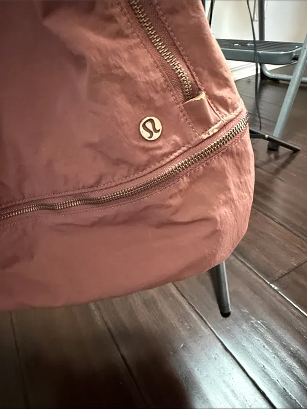 Lululemon Blush dusty pink Everyday Backpack flaws - Image 4