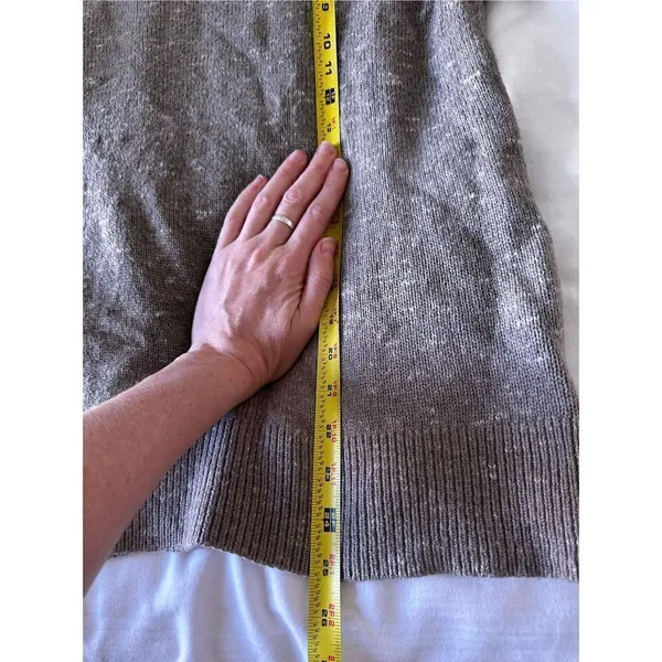 Club Monaco Italian yarn Sweater Size S - Image 6