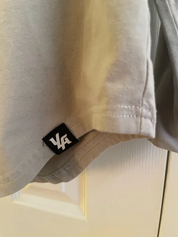 Young La Long sleeve Shirt ( Small) Gray - Image 3