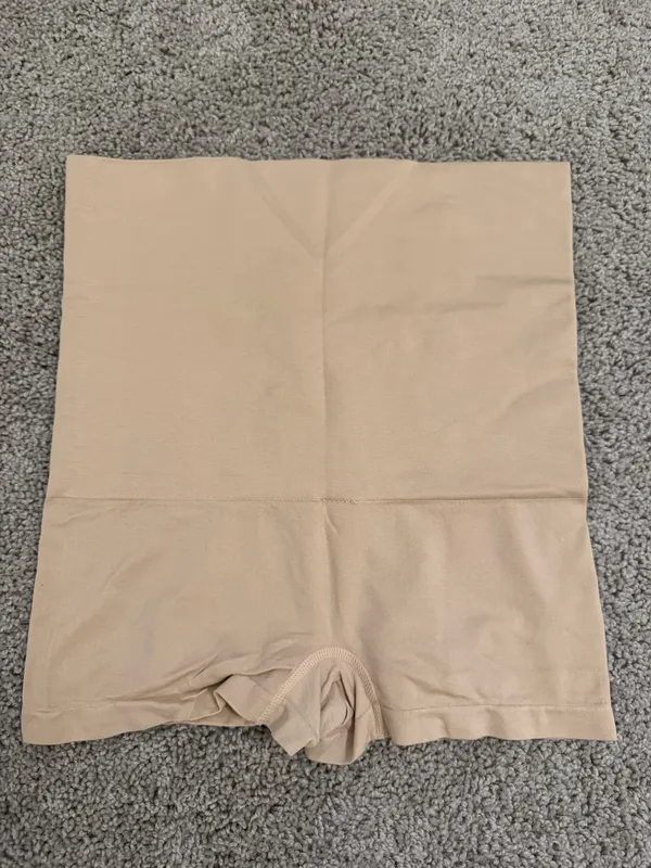 Seamless Beige Shapewear Shorts- Large NWOT - Image 3