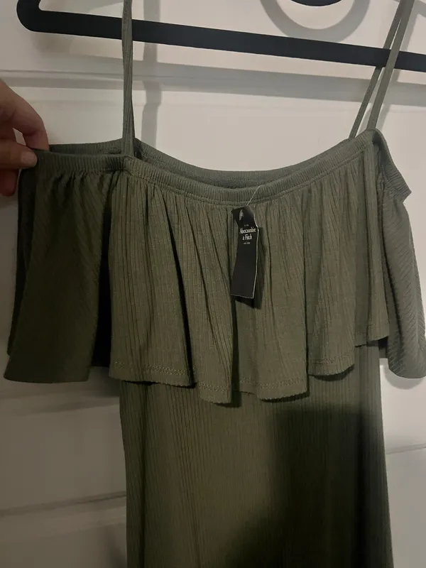 New With tags Abercrombie Green Dress - Image 3