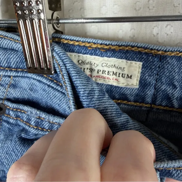 Levi’s Premium 70’s High‎ Rise Flare Jeans - Image 4